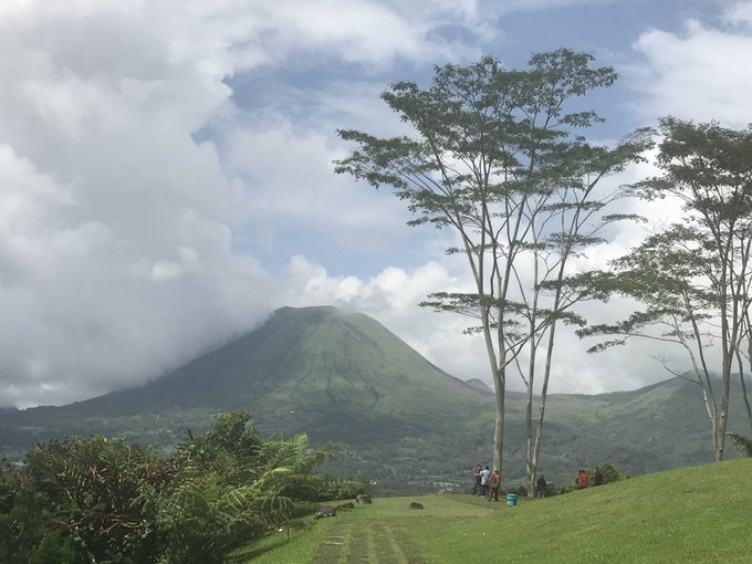 badan geologi gunung lokon