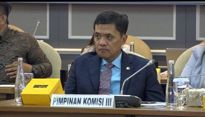 pilkada 2024 ditunda