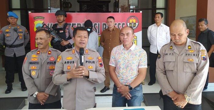 siswa smp membakar sekolah