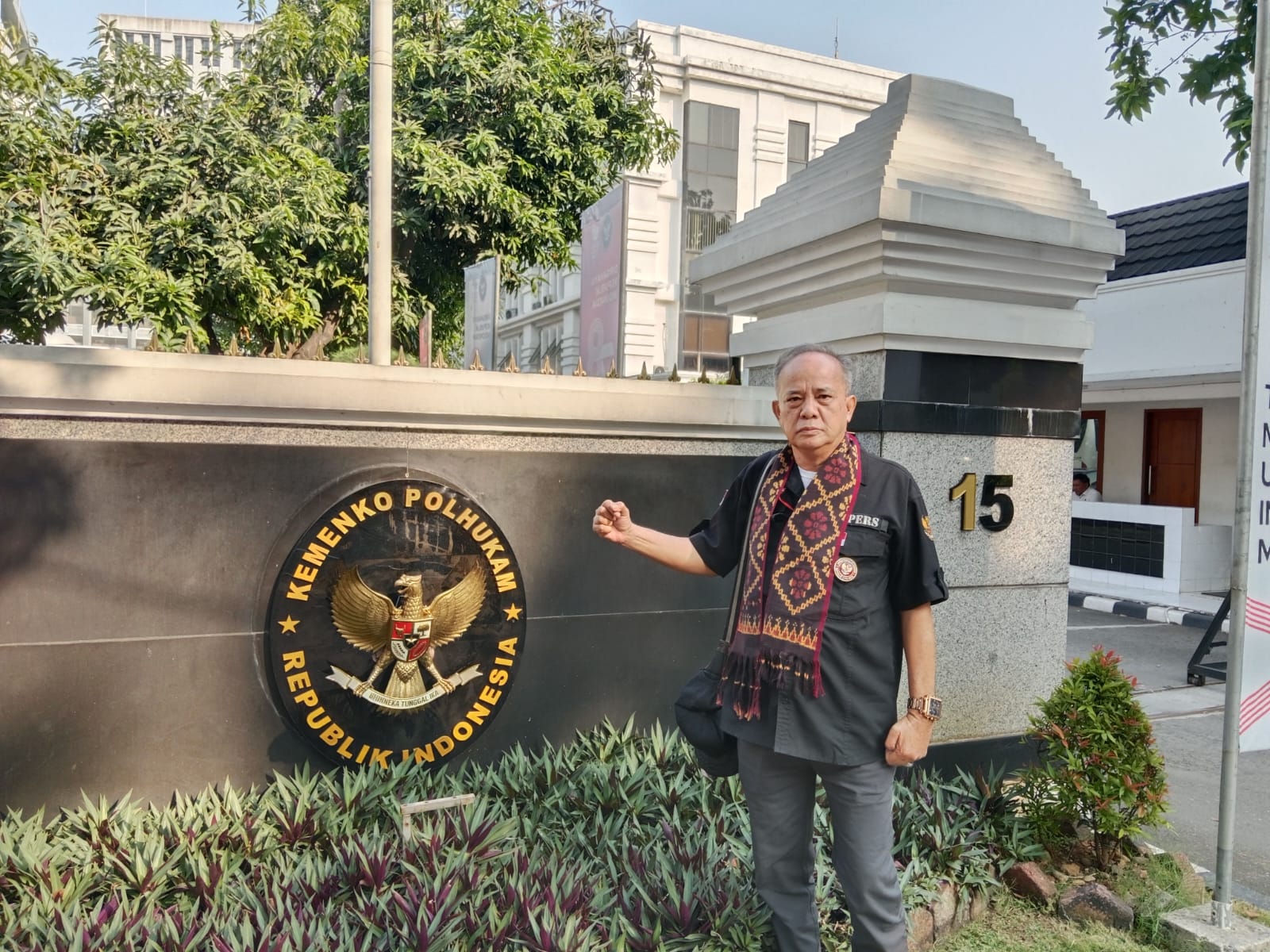 Jokowi tidak terjebak pada skenario" invisible hand Rocky Gerung "