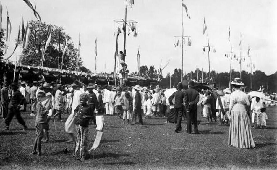 Sejarah Tentang Lomba Panjat