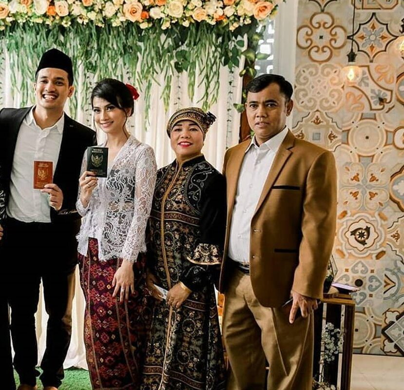 Mertua Mendiang Vanessa Angel