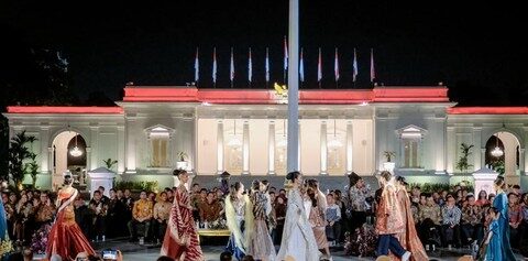Istana Berbatik Telah Digelar