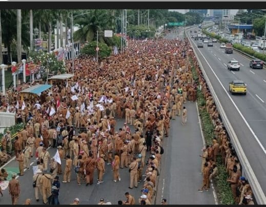 Sekjend AWDI dukung langkah Polda Jateng Panggil Seluruh Desa Karanganyar .