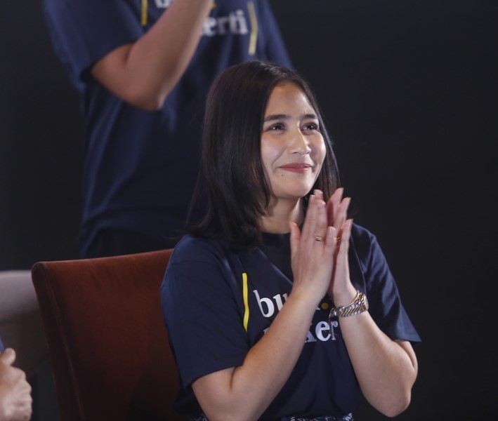 Prilly akui senang