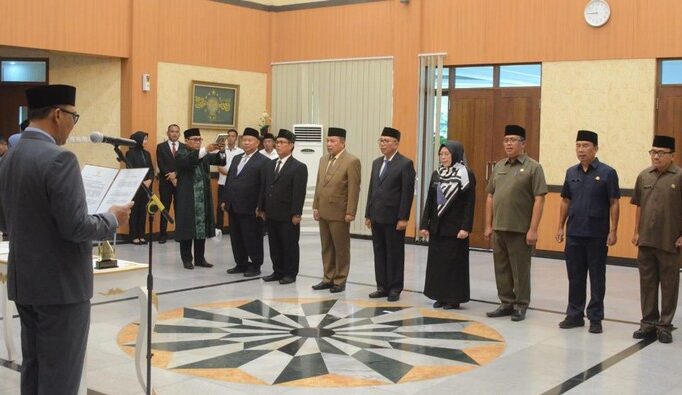 Bupati Bogor Iwan Setiawan