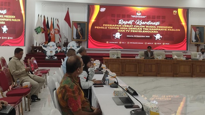 KPU Menggelar Rapat Lanjutan