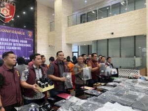 penipuan love scamming
