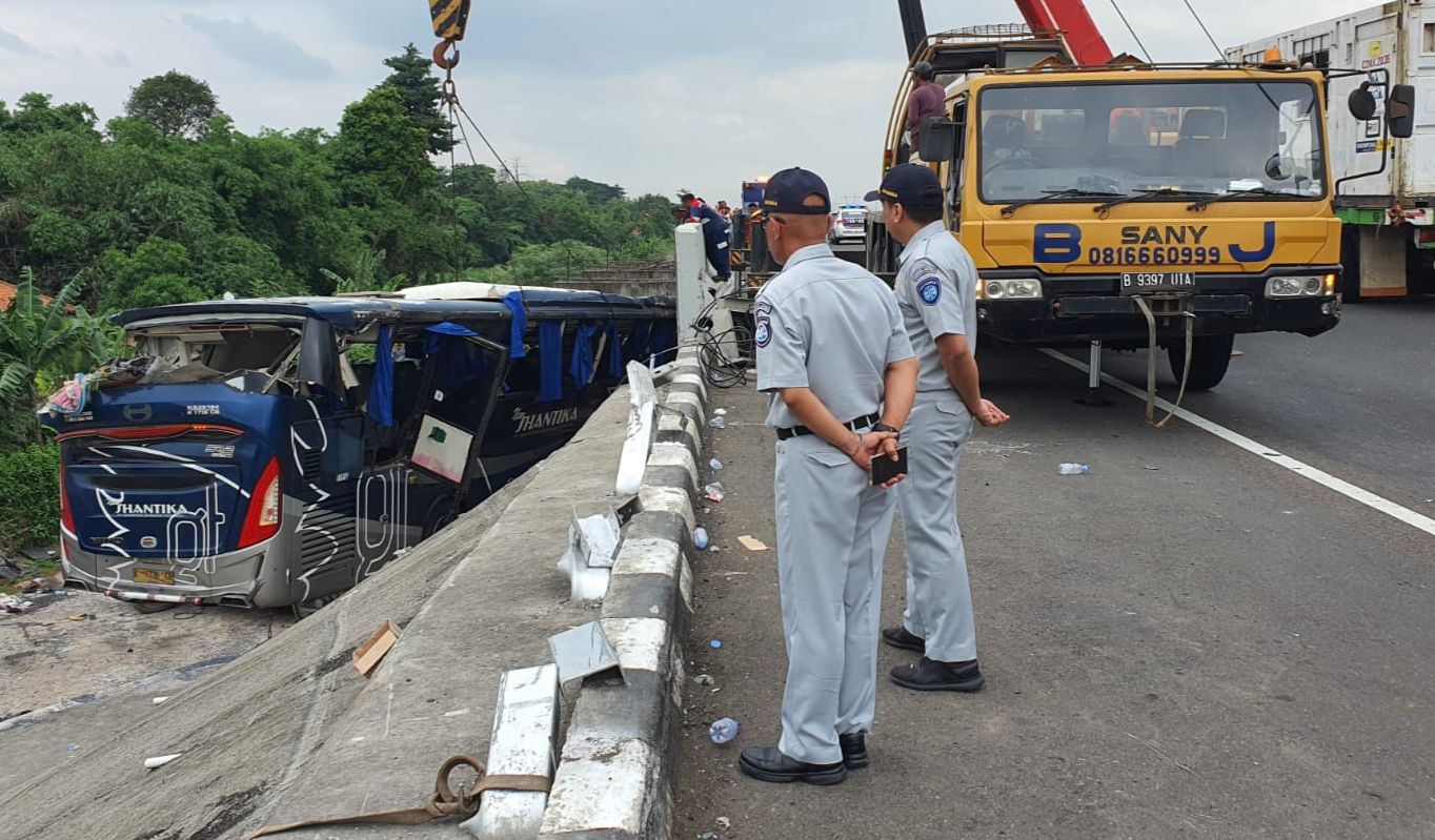 Jasa Raharja Jamin Seluruh Korban Kecelakaan Bus PO Shantika di Tol Pemalang