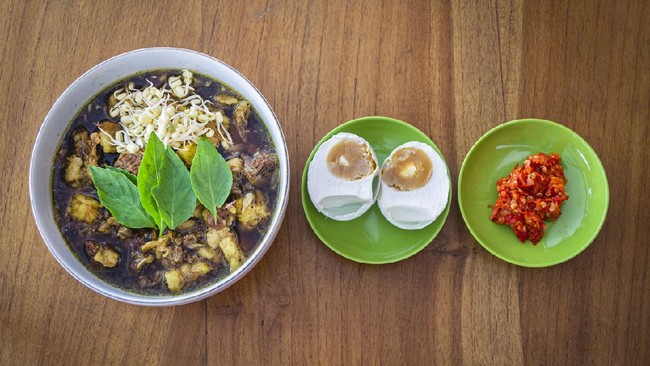 kuliner indonesia rawon