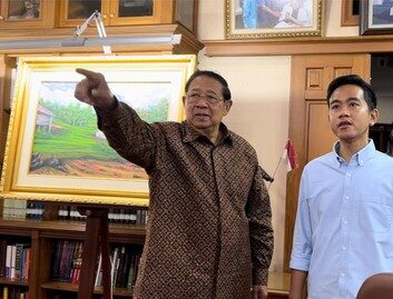 Gibran Kunjungi Kediaman SBY