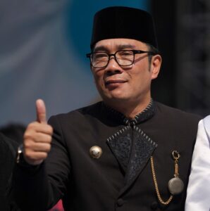 baliho ridwan kamil