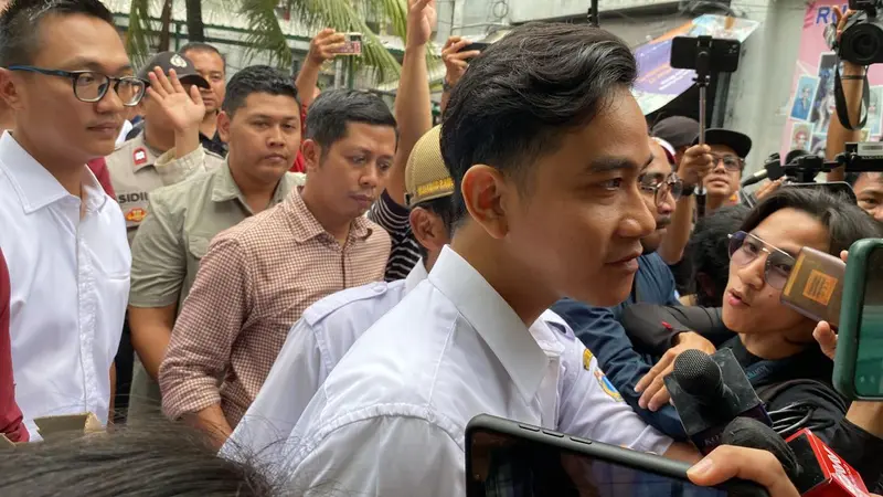 gibran belanja masalah