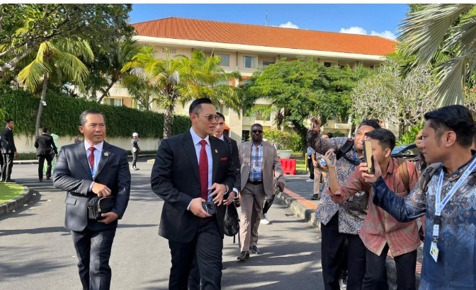 AHY Pilih Jalan Kaki ke Word Water Forum , Begini katanya ?