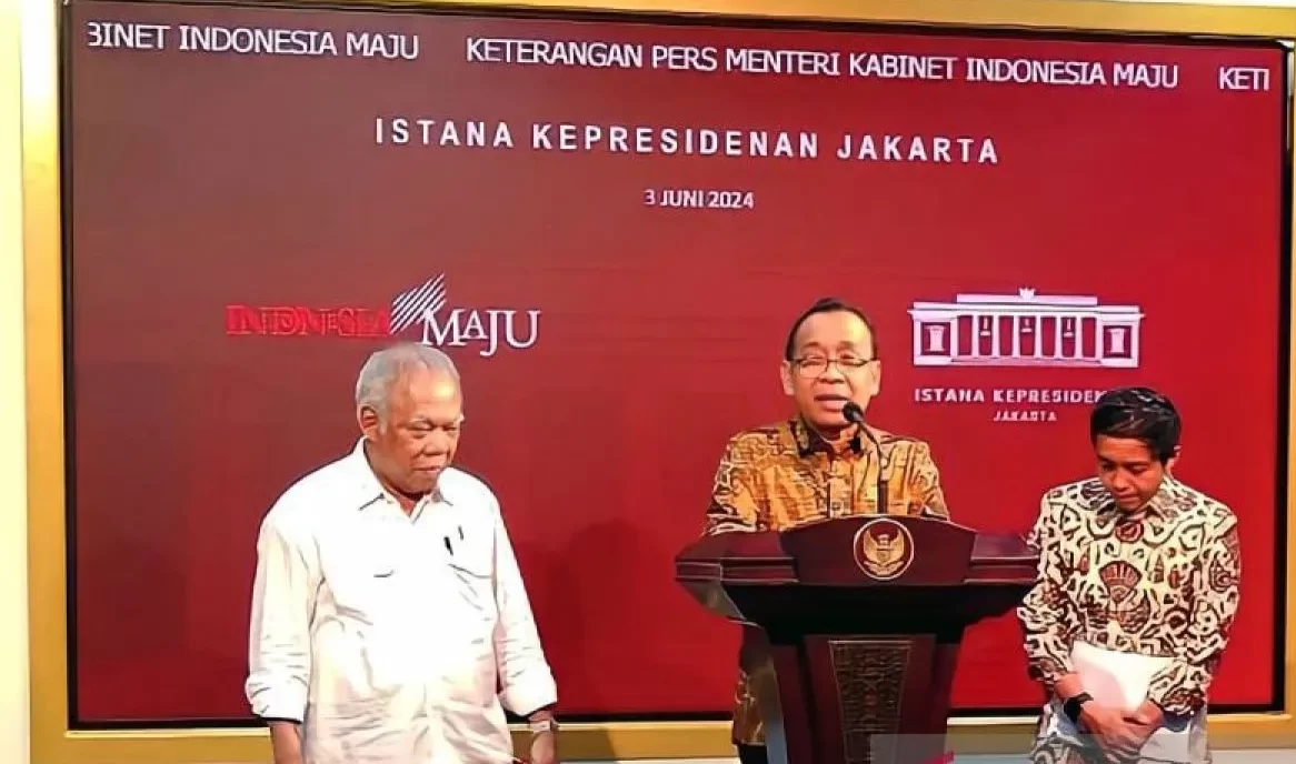 Editorial Politik Sepekan : Kepala dan Wakil OIKN mundur , Khofifah Sah Maju Hingga Disetujui  UU KIA.