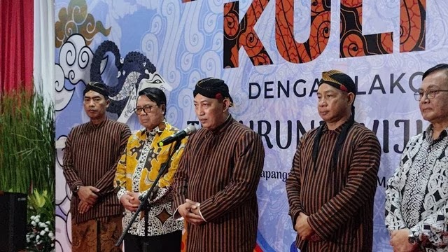Hari Bhayangkara , Polri Gelar Wayang Kulit Temanya" Tumurune Wiji Sejati " . 