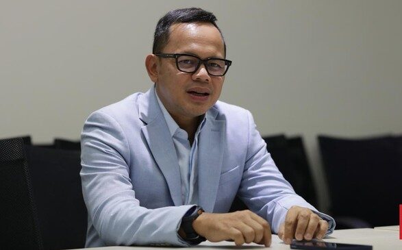 Ridwan Kamil  Maju di Jabar Atau Jakarta Tergantung  'Nasib' Anies , piye tah ? .
