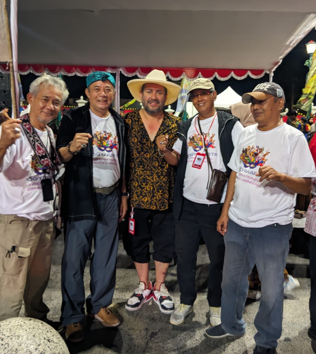 Balham Wadja SH : Impact Diskursus" Raja Jawa " Calon Tunggal Pilkada 2024 itu Agenda Nasional .