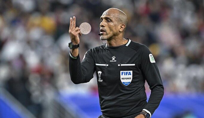 Keputusan Kontroversial Ahmed Al Kaf Saat Memimpin Pertandingan Bahrain versus Indonesia