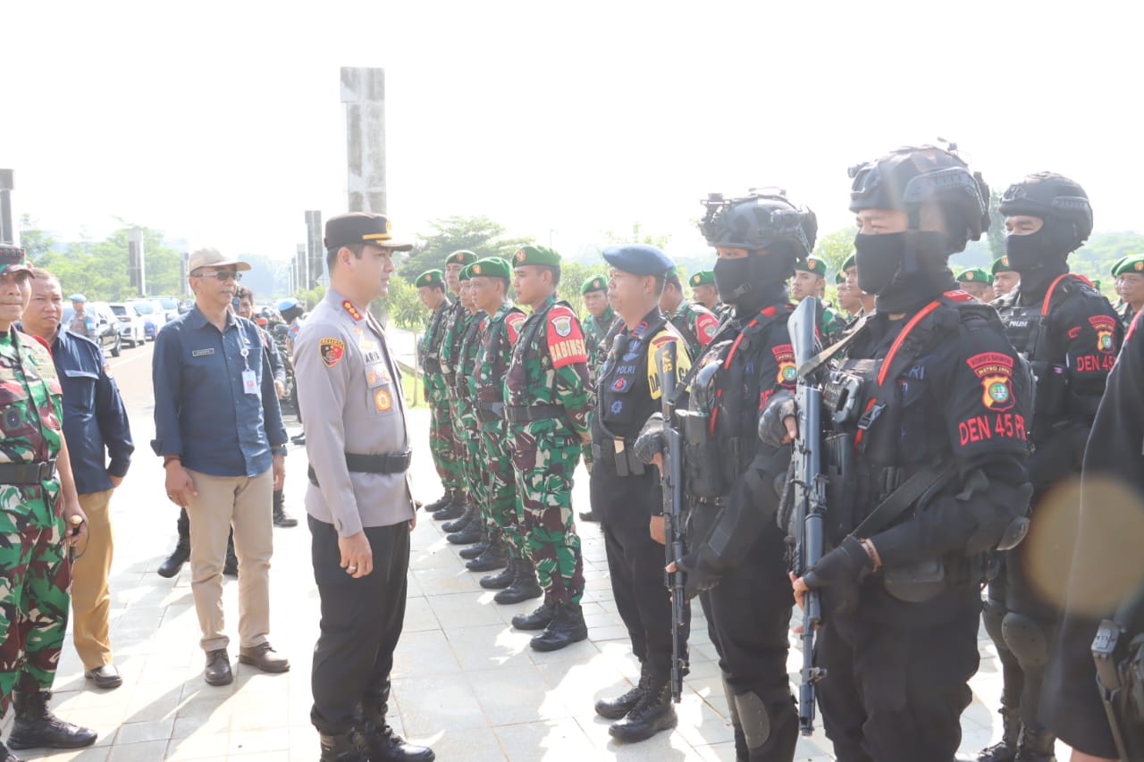 Apel Pergeseran Pasukan Pam TPS Wilayah Hukum Polres Metro Depok Siap Amankan Pemungutan Suara di Kota Depok Dan Kabupaten Bogor