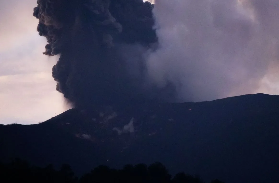 Kepala PVMBG Bersiap Tingkatkan Status Siaga , Aktivitas Gunung Merapi Meningkat