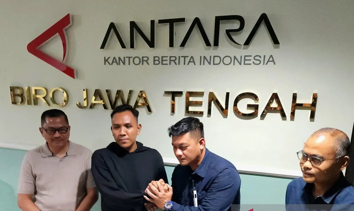 Oknum Polisi Minta Maaf ke Jurnalis ANTARA , Dugaan Kekerasan .