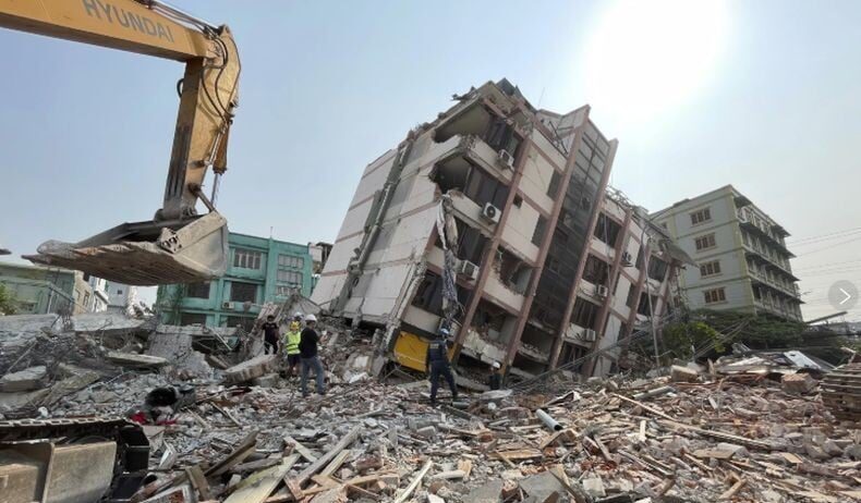 Kurang dari 3.000 Orang Tewas Gempa Myanmar, Bau Busuk Tercium di Sekitar Gedung Runtuh