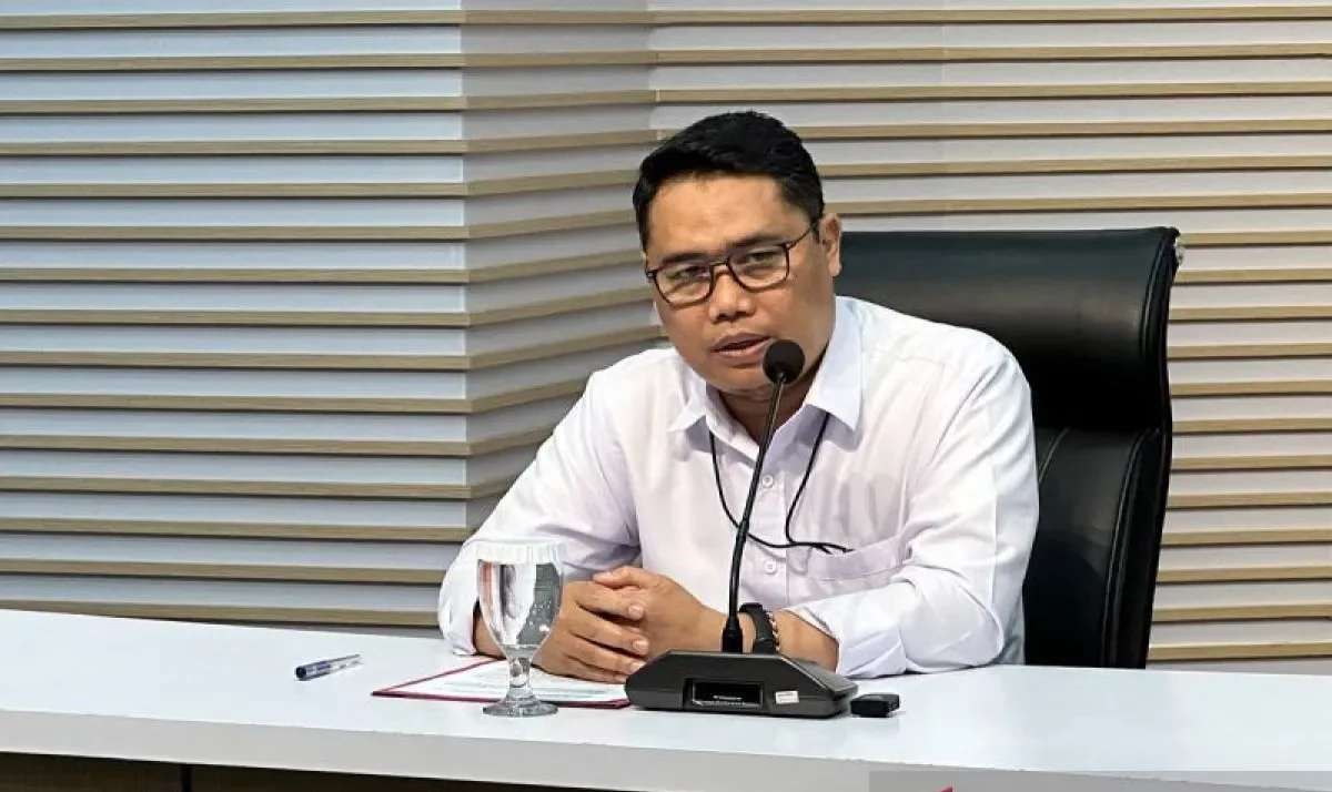 KPK Menyita Barang Bukti Elektronik dan Motor dari Rumah Ridwan Kamil