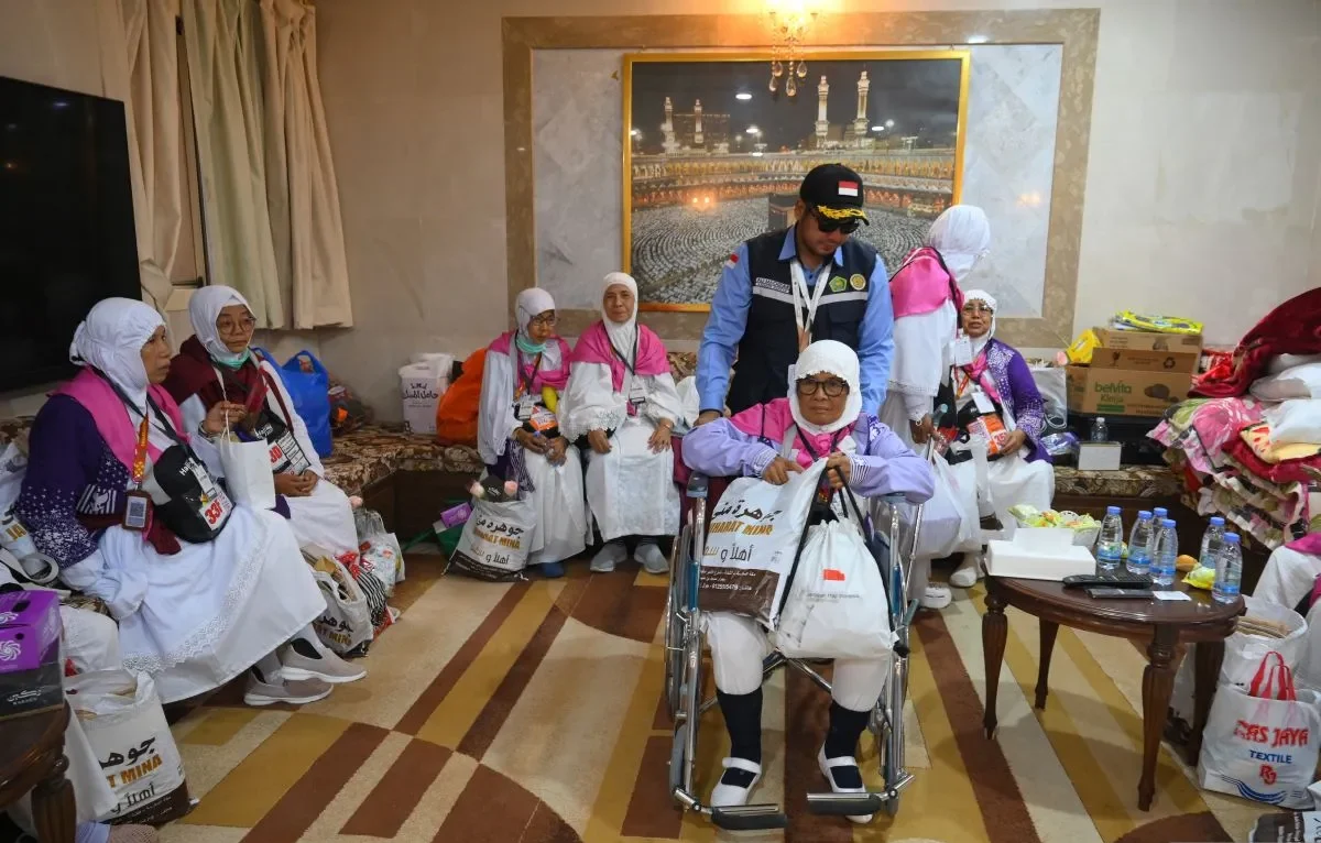 Kloter 1 Jamaah Haji Indonesia Terima Hadiah Al-Quran Saat Tiba di Makkah