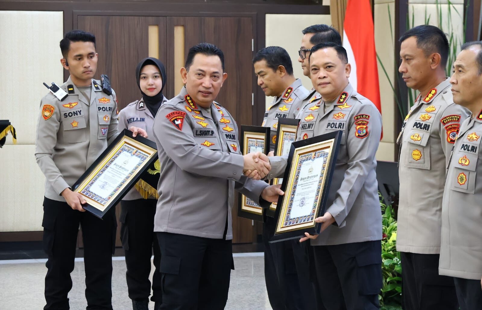 Kapolri Membuka Rakernis Gabungan Empat Satker dan Berikan Penghargaan ke Tiga belas Satker Nilai IKPA 100%