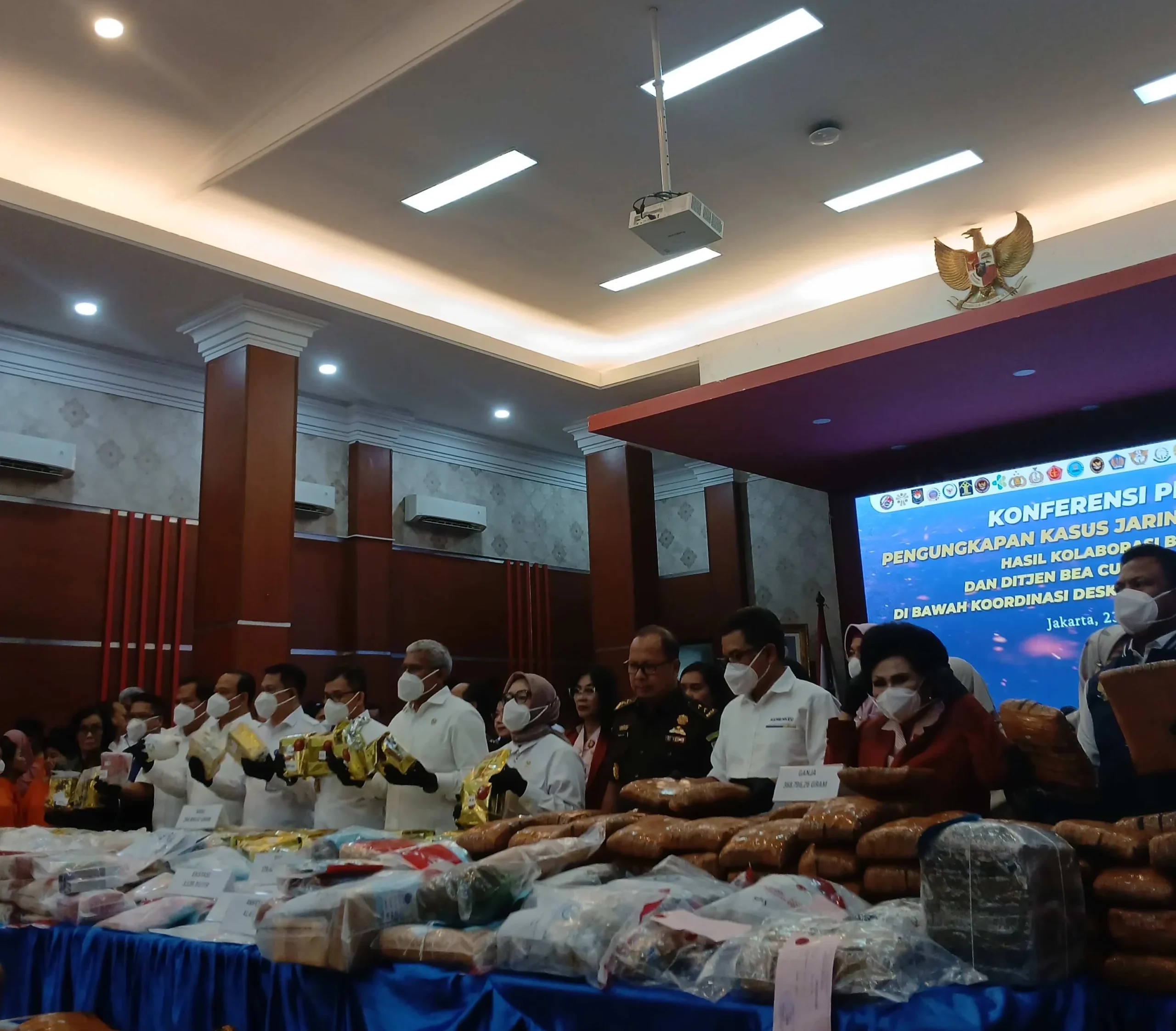 Jaringan Narkotika Lintas 20 Provinsi Dibongkar BNN dan Bea cukai