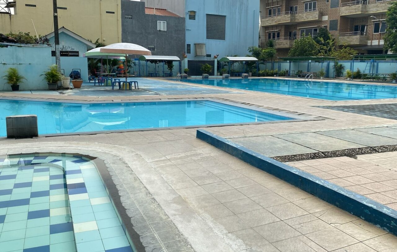 Pengelola Kolam Renang Vitaka 23 Keluhkan Pengunjung Sekolah Turun , Dampak KDM ? . 