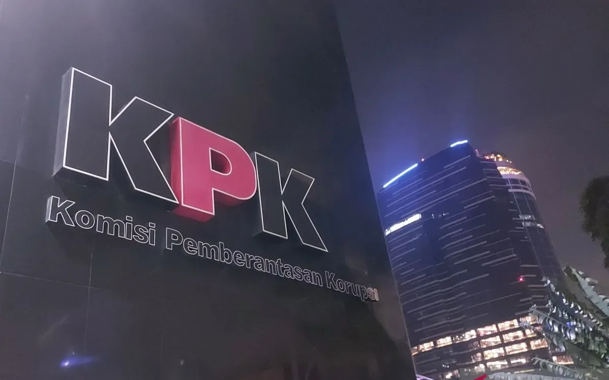 KPK Periksa Aliran Dana ke Partai Politik , Soal tersangka CSR BI - OJK