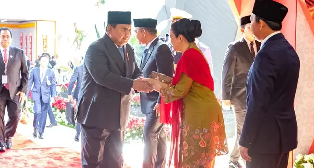 Selama Sidang MPR, Puan Maharani Memuji Prabowo Tiga Kali