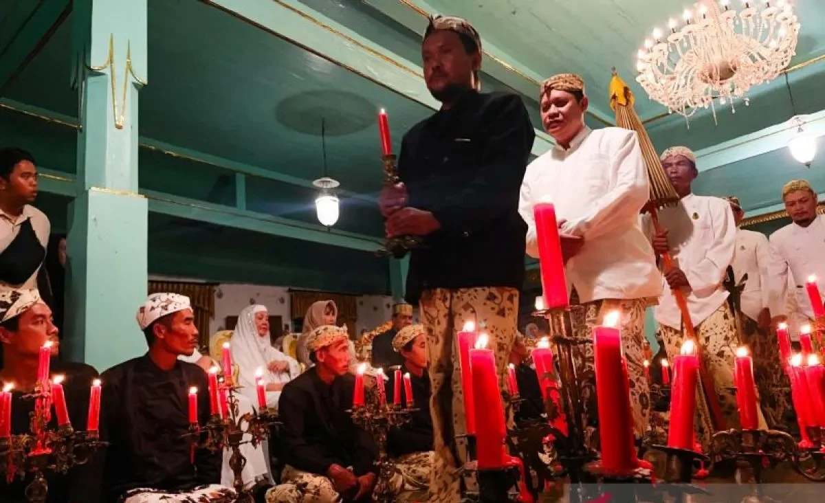 Jejak Spiritual Panjang Jimat di Kasepuhan Cirebon