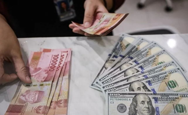 rupiah diperkirakan menguat