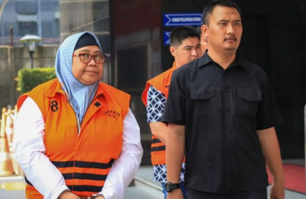 menyelidiki mantan Sekper