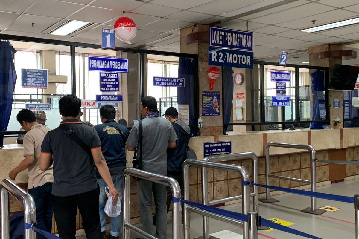 Layanan Samsat Keliling kembali dibuka oleh Direktorat Lalu Lintas Polda Metro Jaya.