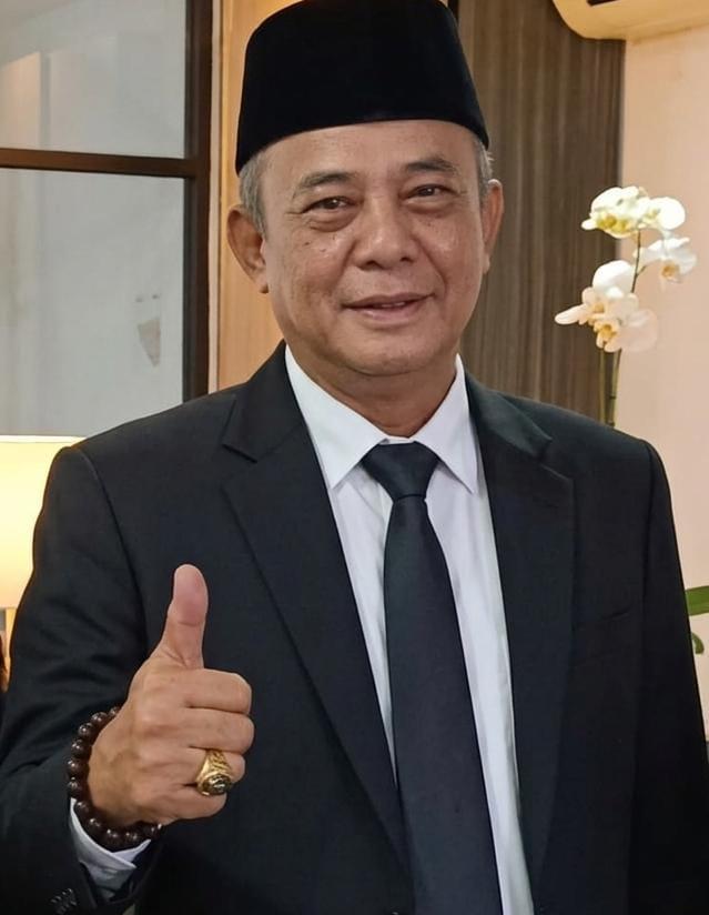 pengadaan piring sendok triliunan