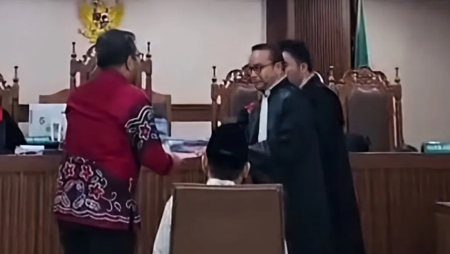 empat puluh tokoh